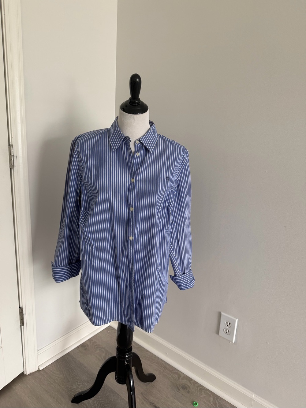 Polo by Ralph Lauren Blue & White Vertical Stripe Button-Down Shirt - Picture 3 of 6